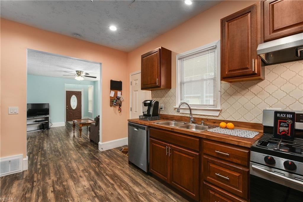 1875 W 57th St #1 - Photo 5 of 13