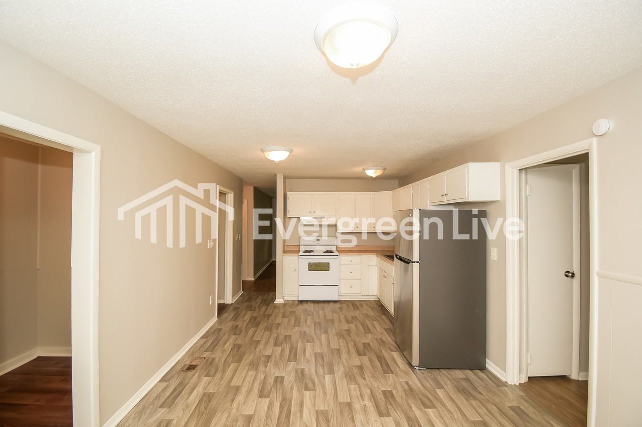 9920 Kramer Ct - Photo 5 of 15