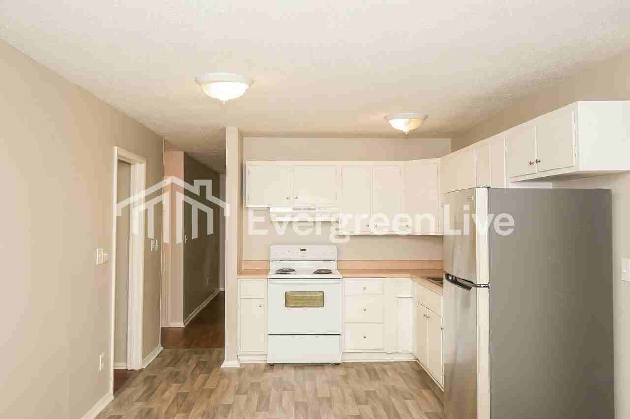 9920 Kramer Ct - Photo 6 of 15