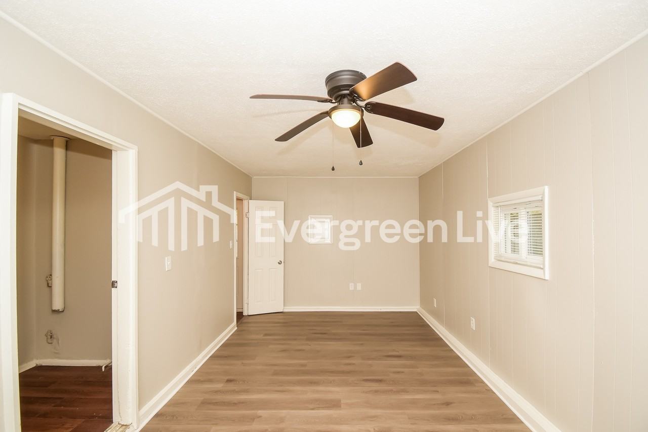 9920 Kramer Ct - Photo 7 of 15