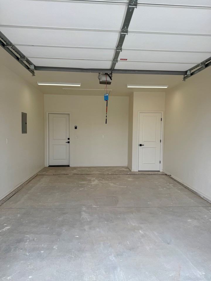 19101 Mid Country Blvd #B - Photo 4 of 12