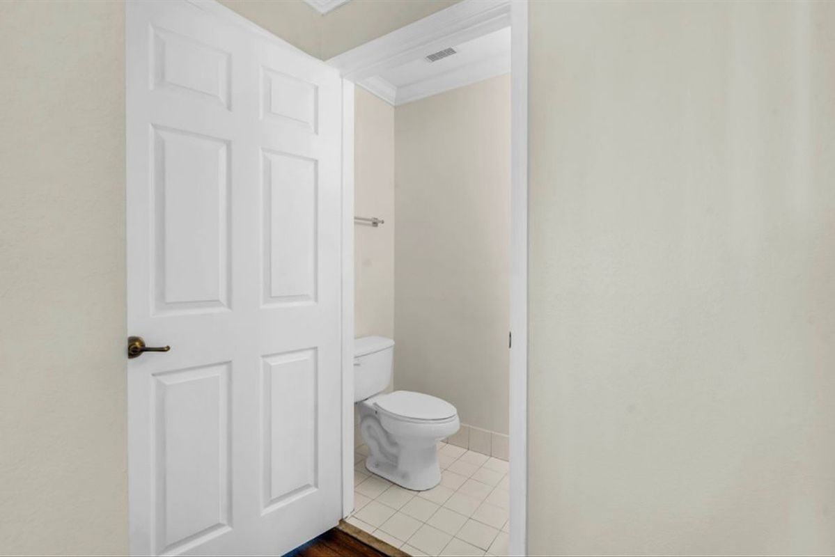 7037 Hawks Nest Ter - Photo 3 of 15