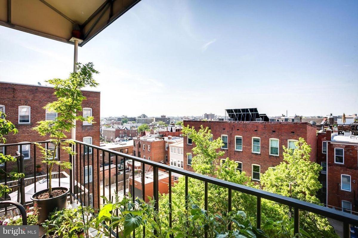 1830 California Street Northwest - Photo 3 of 11