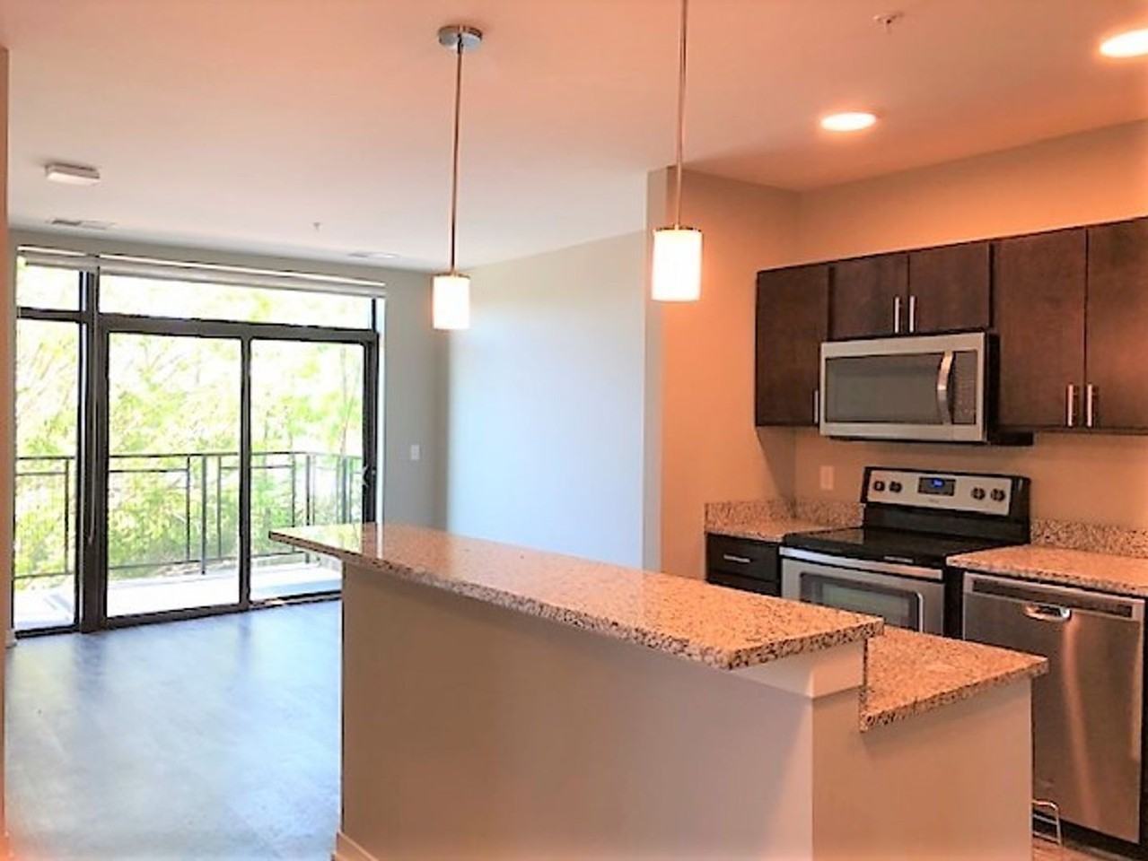 High Pointe Apartments - Photo 4 of 15