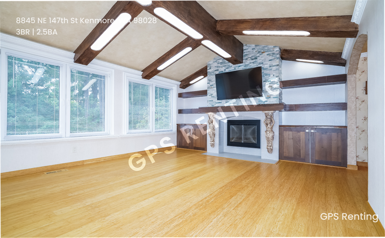 8845 Ne 147th St - Photo 3 of 19