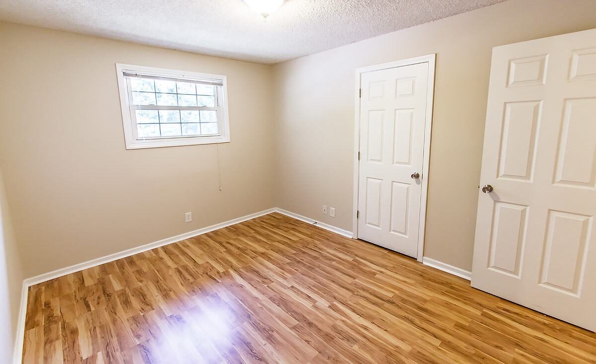 33 Canteberi Court #1 - Photo 7 of 13