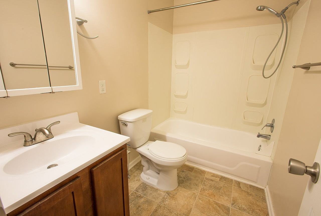 33 Canteberi Ct #1 - Photo 6 of 13