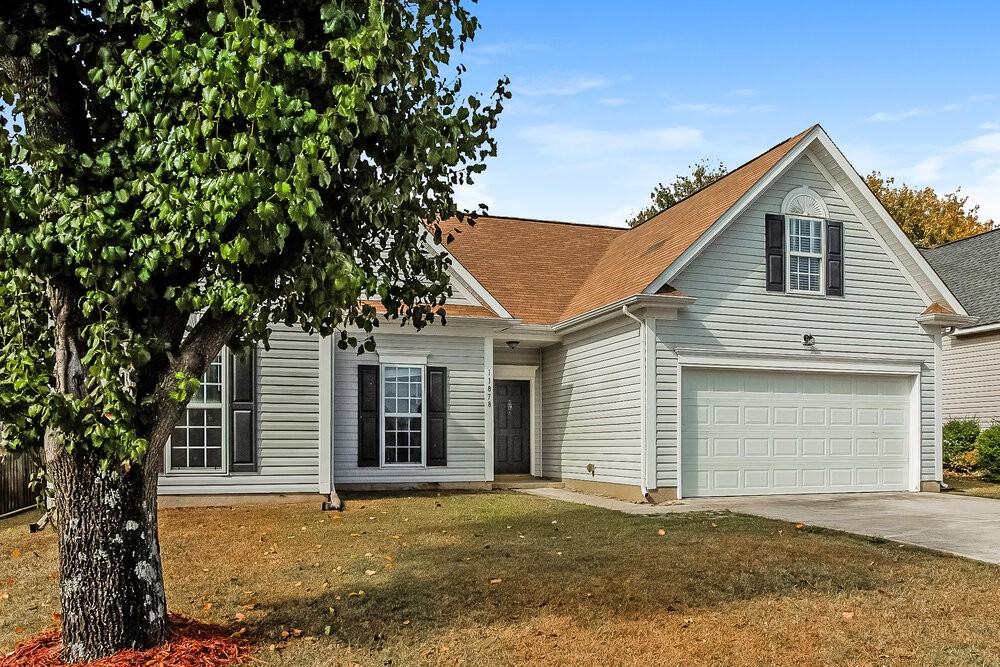 11878 Meadhaven Dr - Photo 3 of 16