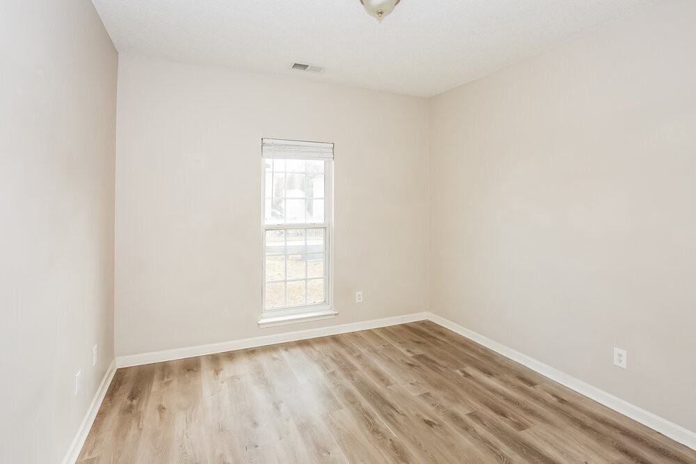 11878 Meadhaven Dr - Photo 7 of 16
