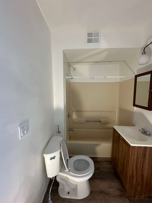 1288 W 83rd St #2 - Photo 7 of 10