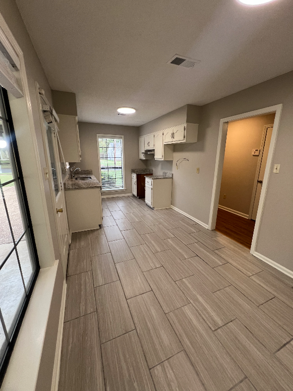 7358 Country Side Rd - Photo 6 of 21