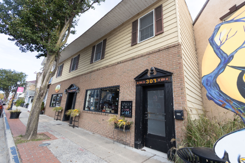 303 Saint John St #303 - Photo 2 of 25