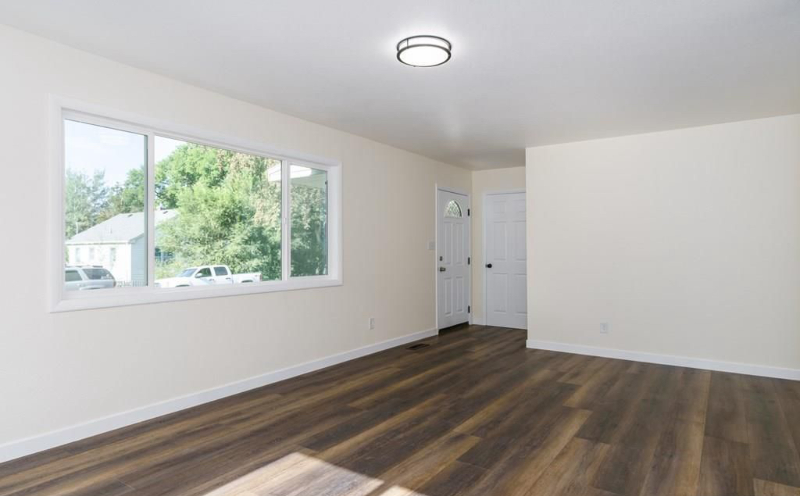 315 Jackson St #1 - Photo 3 of 18