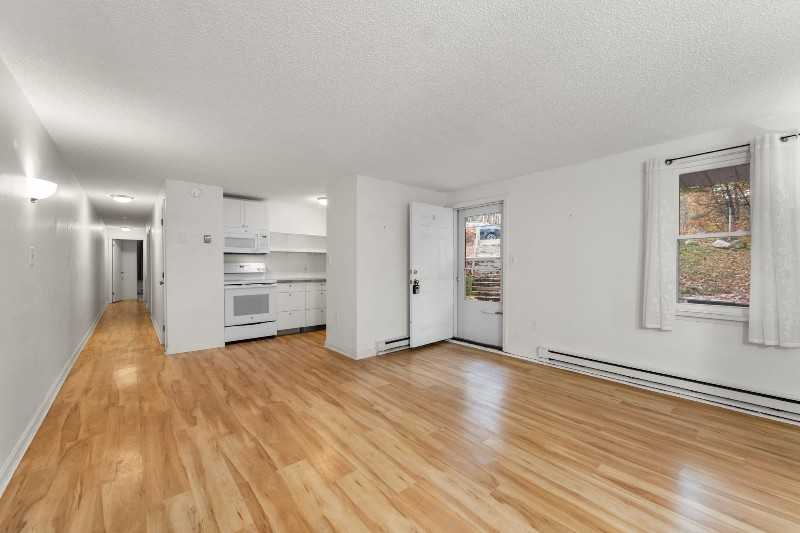 21 Plaza Village Rd #B - Photo 3 of 25