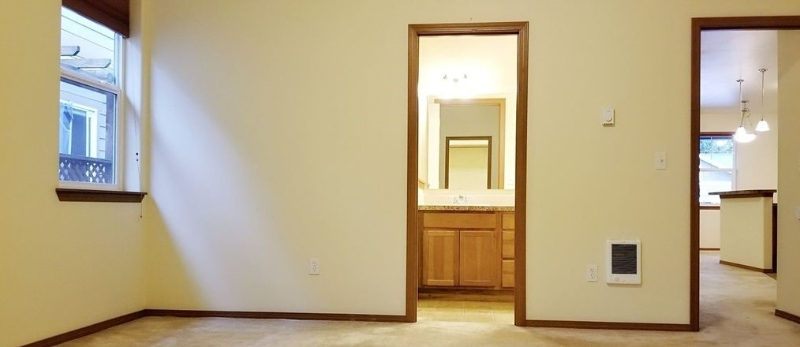 5223 66th Avenue Southeast - Photo 5 of 6