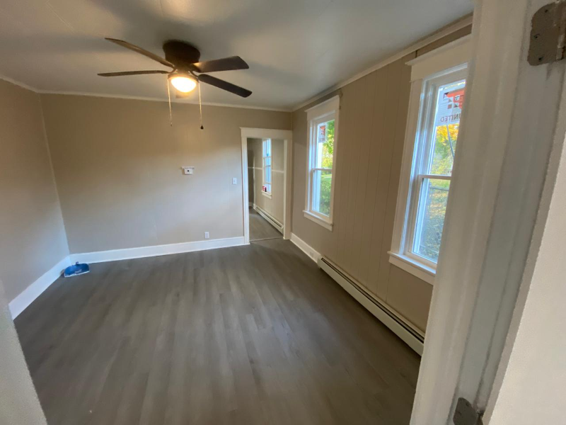 29 Tracy Street - Photo 4 of 10