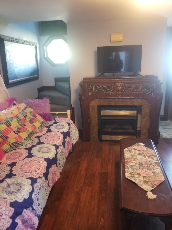 7045 Leadvale Rd - Photo 2 of 17