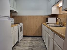 2204 Valleyhigh Dr Nw #D106 - Photo 1 of 1