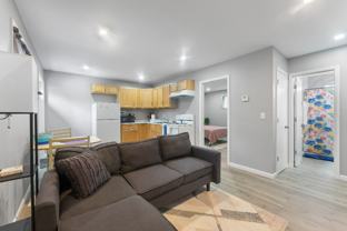 438 N Park Ave #10 - Photo 1 of 1