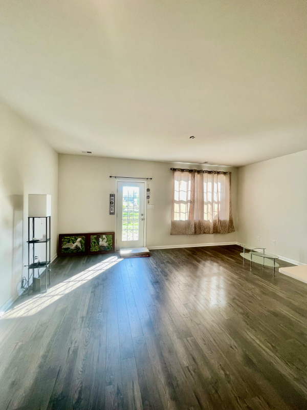 78 Arlotta St - Photo 5 of 14