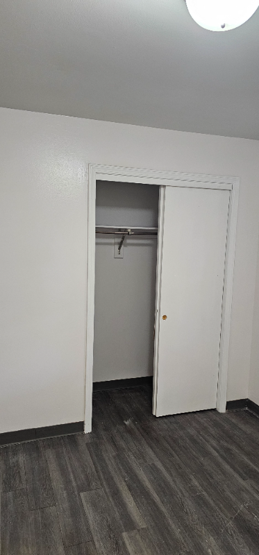 5843 Ridgebrook Ave Se - Photo 3 of 6