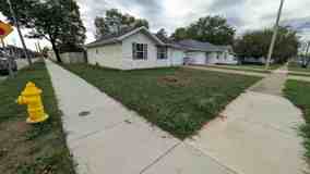 2302 W Olive St - Photo 1 of 1