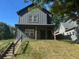 2612 Boulevard Pl #B - Photo 1 of 1