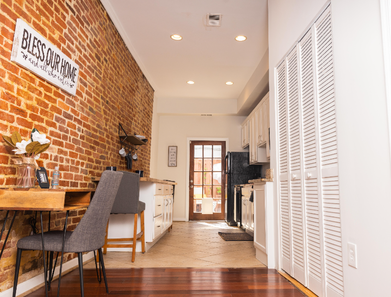 222 Florida Ave Nw #A - Photo 4 of 20