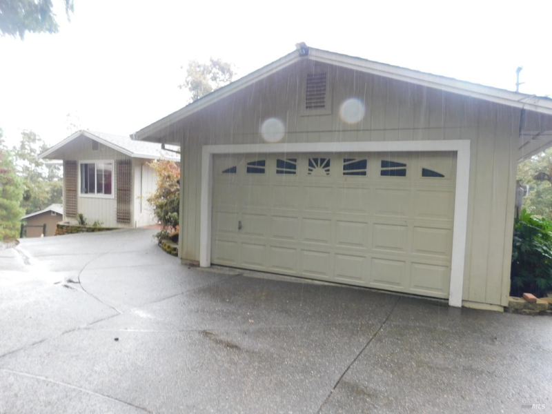 25922 Tucker Ln - Photo 3 of 19