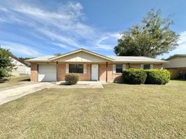 featured image of 2905 Persimmon Drive