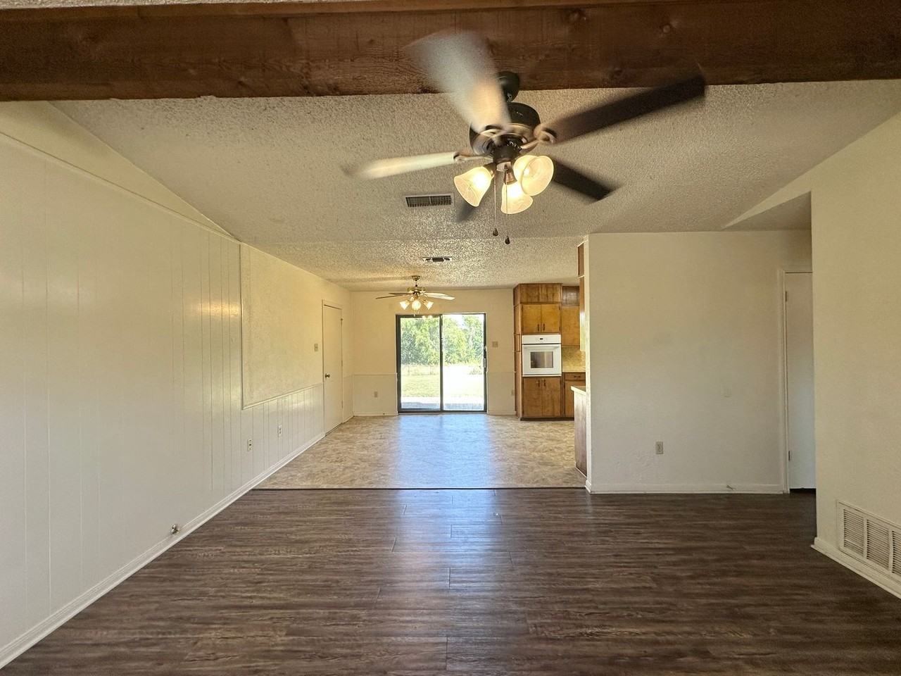 2905 Persimmon Drive - Photo 3 of 30