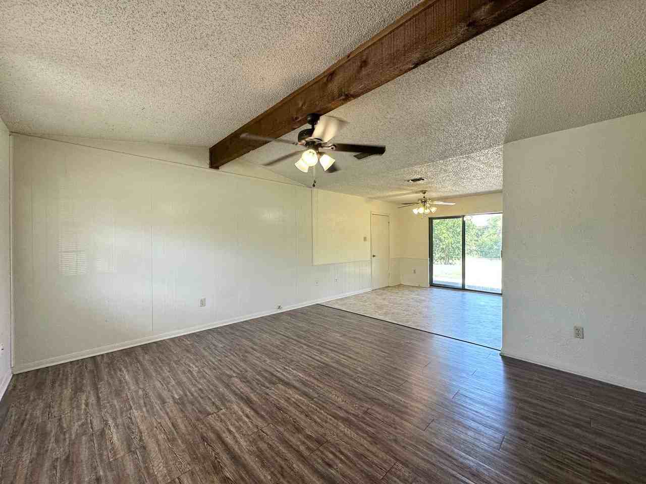 2905 Persimmon Drive - Photo 4 of 30