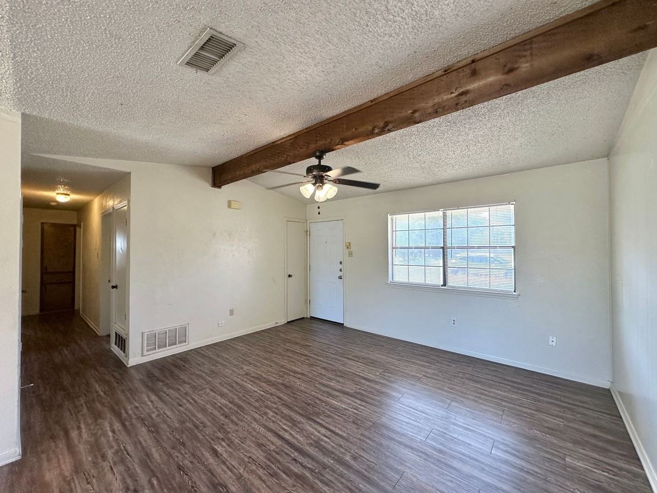 2905 Persimmon Drive - Photo 6 of 30