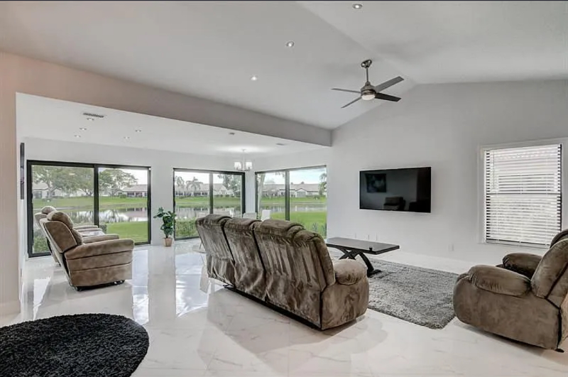 8176 Waterline Dr - Photo 2 of 8