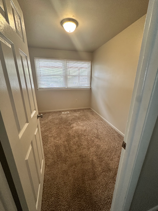 717 73rd St - Photo 2 of 18