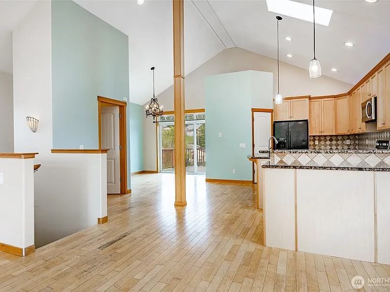 4824 Willow Drive - Photo 2 of 20