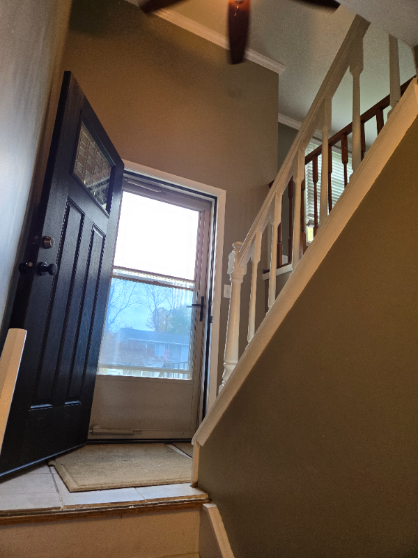 207 Old Cove Rd - Photo 2 of 18