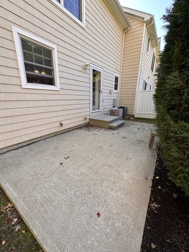 3 Parkwoods Dr #3 - Photo 5 of 12