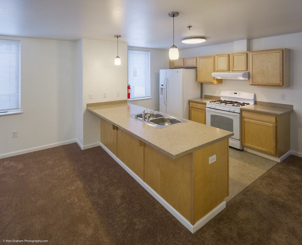 2013 Salmonberry Pl #2013 - Photo 3 of 12