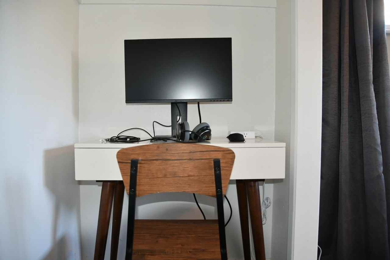 5904 40th St #5906 - Photo 7 of 19