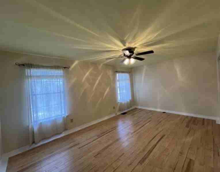 110 Westchase Dr #0 - Photo 3 of 10
