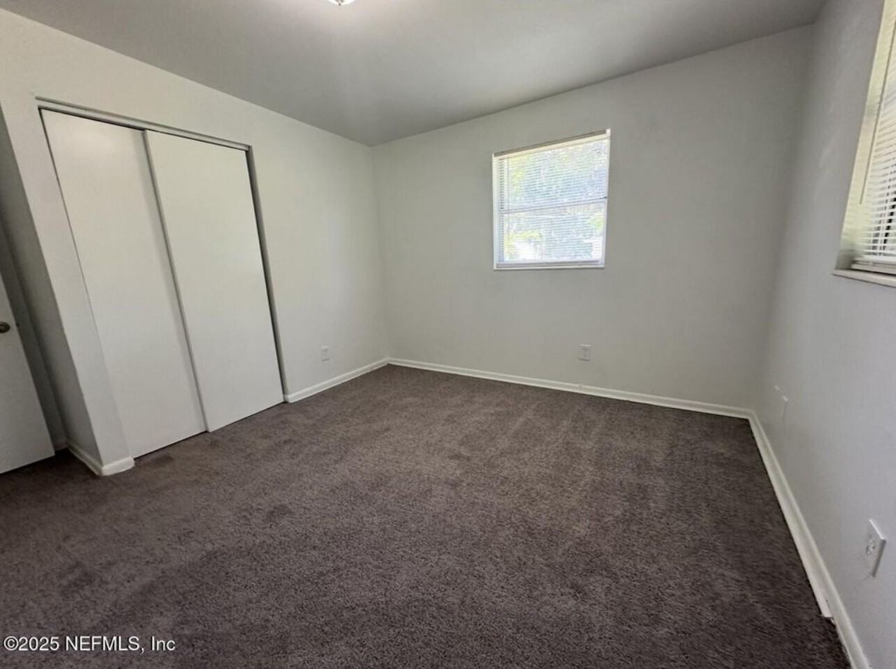 734 E 59th St #NA - Photo 5 of 7