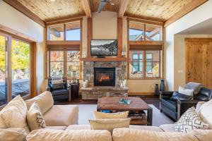 featured image of 10116 Sagebrush Ct #1