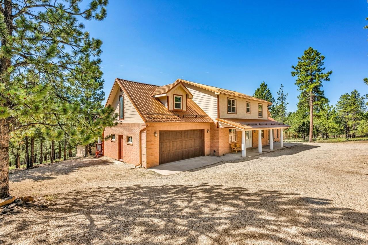 1625 Keepsake Loop #NA - Photo 2 of 35