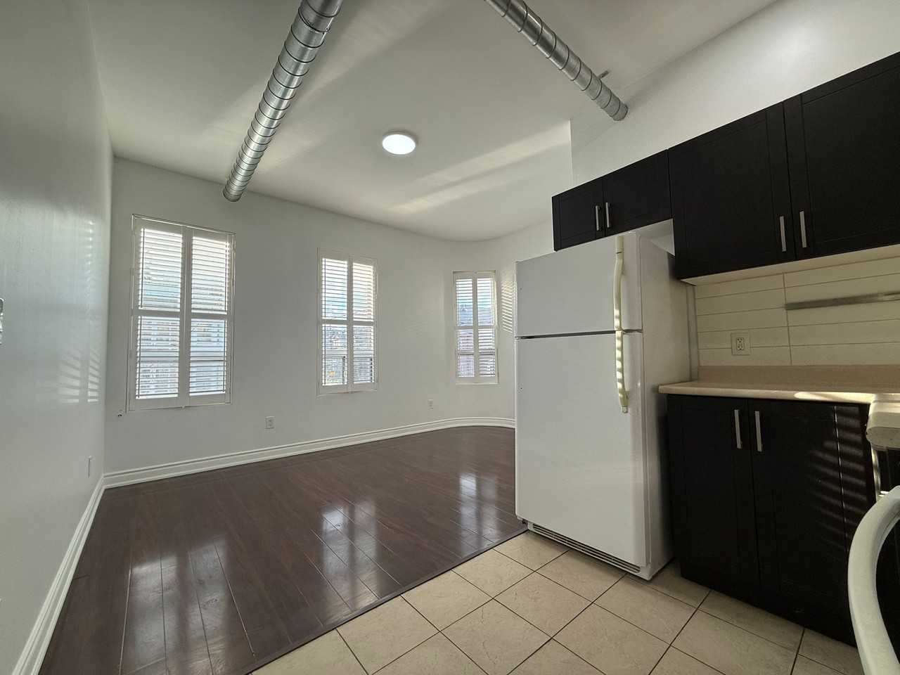 139 Cowan Avenue #3 - Photo 5 of 13