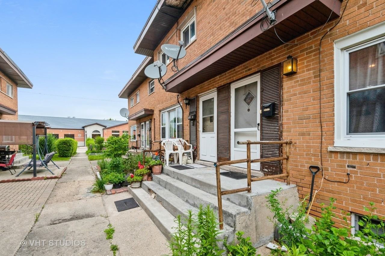 5847 Lincoln Ave #D - Photo 3 of 24