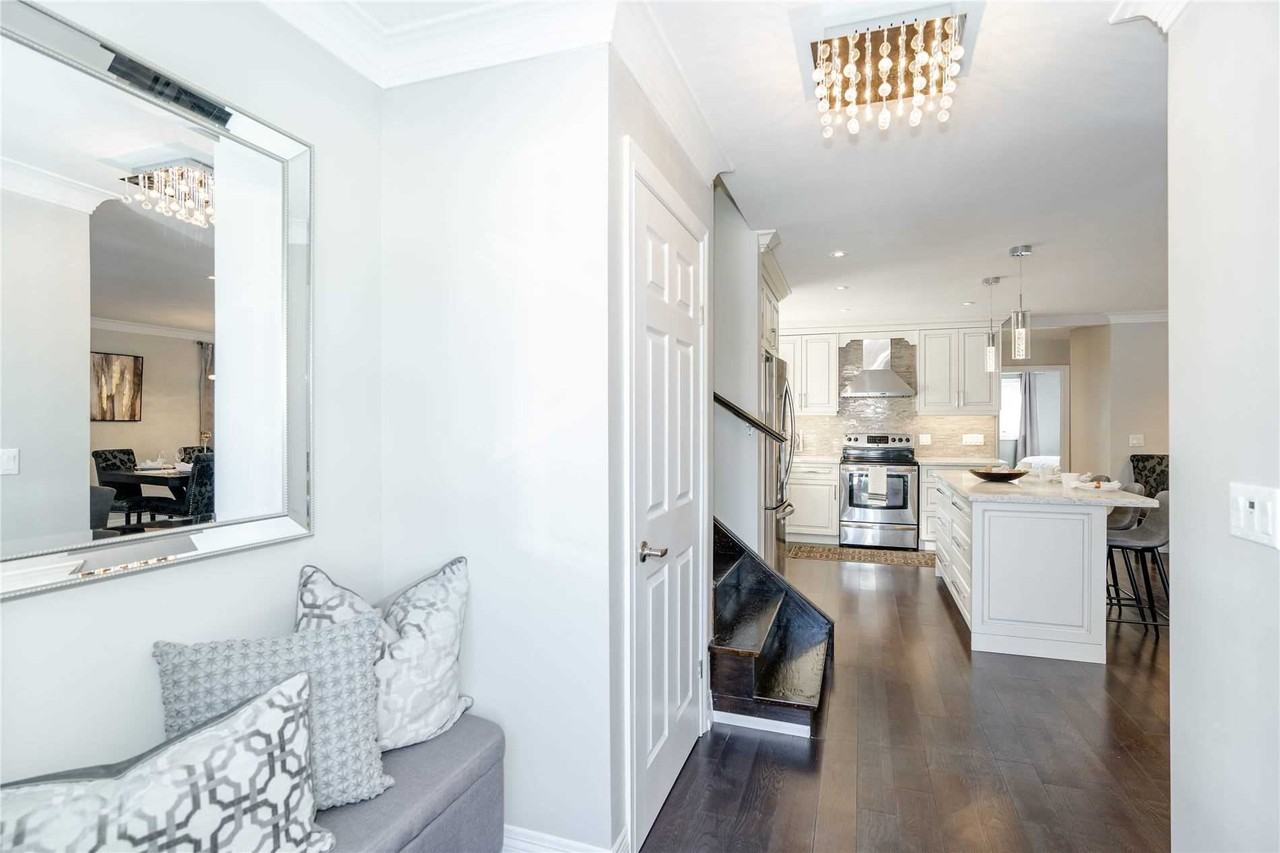 289 Burnett Avenue - Photo 2 of 18