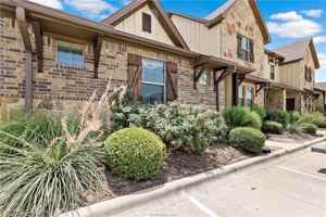 featured image of 425 Baby Bear Dr