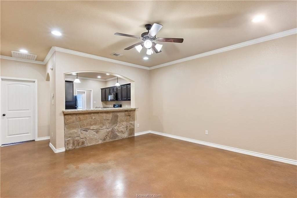 425 Baby Bear Dr - Photo 7 of 21