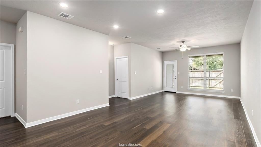 3007 Stevens Dr - Photo 5 of 23